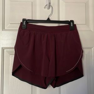 Lululemon shorts size 4